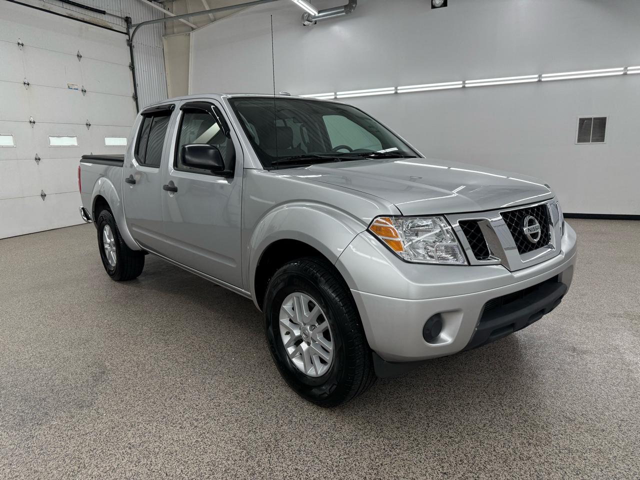 Nissan Frontier S Crew Cab 5AT 2WD 2017