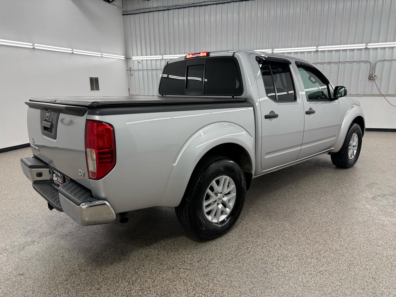 Nissan Frontier S Crew Cab 5AT 2WD 2017