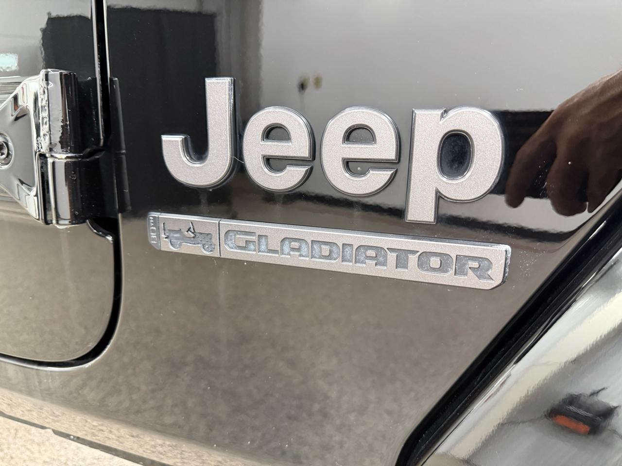 Jeep Gladiator Sport 2021