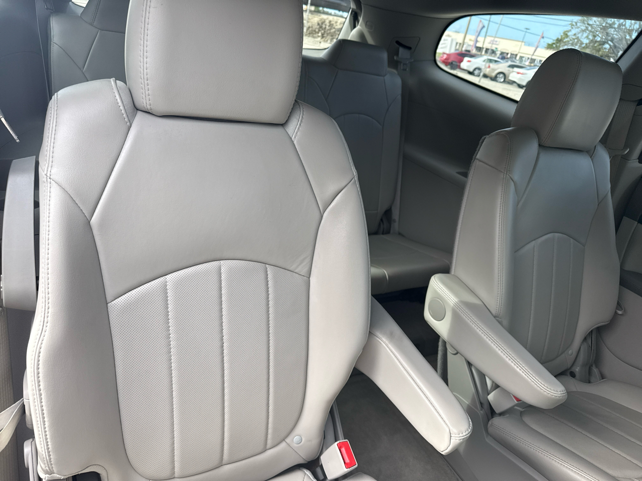 2016 Buick Enclave Premium photo 14