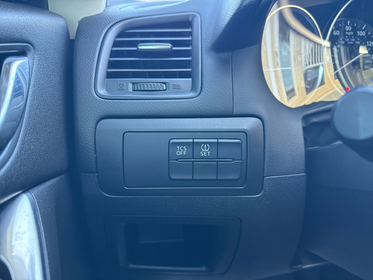 Mazda CX-5 FWD 4dr Man Sport 2014 Mazda CX-5 FWD 4dr Man Sport 2014