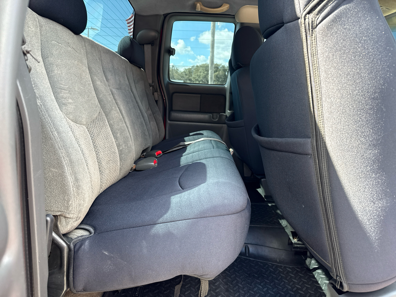 Chevrolet Silverado 1500 Ext Cab 143.5" WB LS 2003 Chevrolet Silverado 1500 Ext Cab 143.5" WB LS 2003