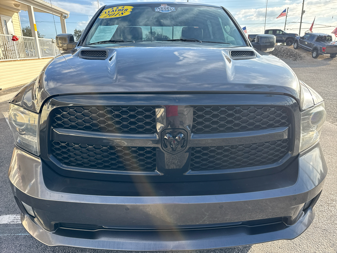 RAM 1500 Night 4x4 Crew Cab 5'7" Box *Ltd Avail* 2018