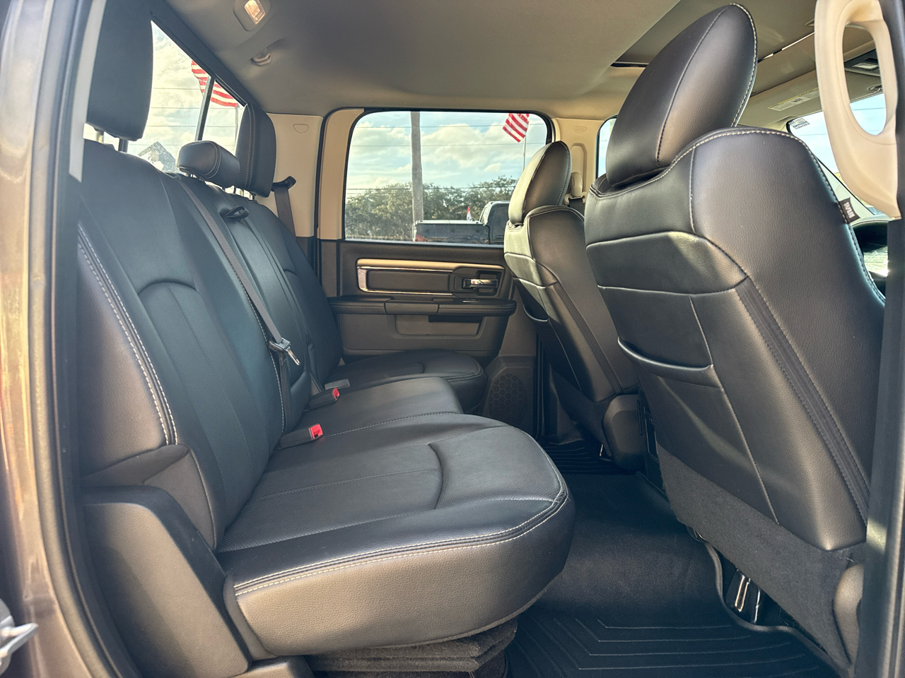RAM 1500 Night 4x4 Crew Cab 5'7" Box *Ltd Avail* 2018