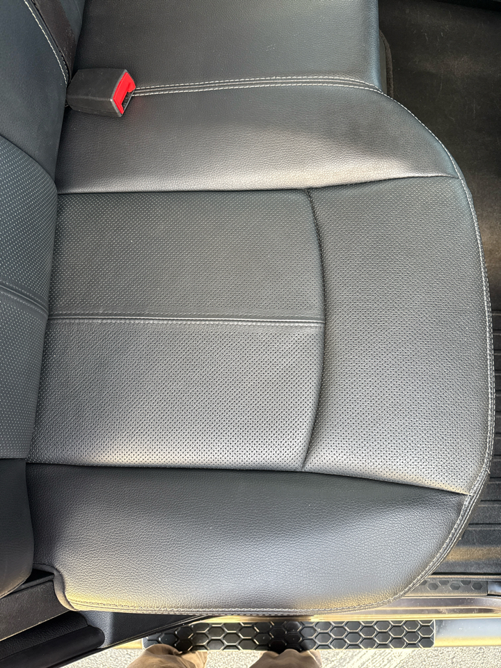 RAM 1500 Night 4x4 Crew Cab 5'7" Box *Ltd Avail* 2018