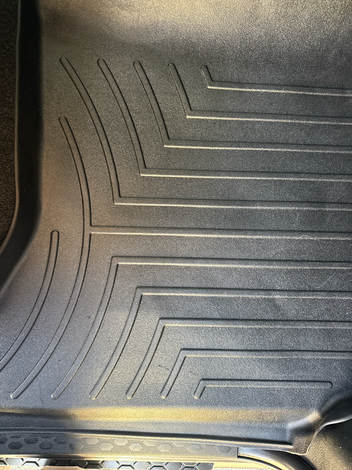 RAM 1500 Night 4x4 Crew Cab 5'7" Box *Ltd Avail* 2018