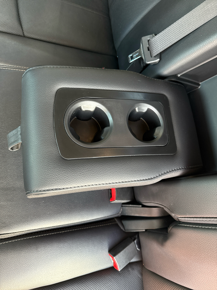 RAM 1500 Night 4x4 Crew Cab 5'7" Box *Ltd Avail* 2018