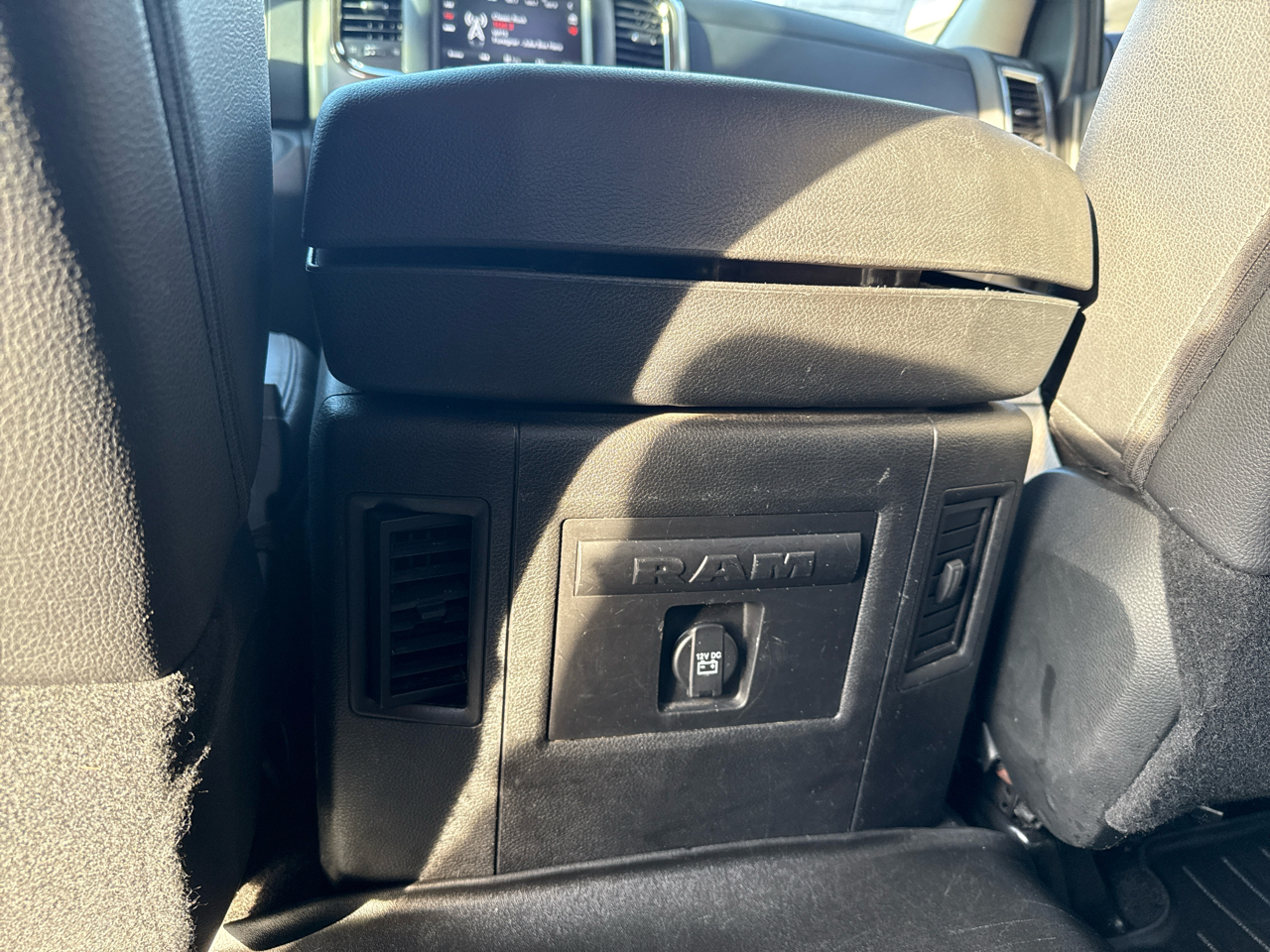 RAM 1500 Night 4x4 Crew Cab 5'7" Box *Ltd Avail* 2018