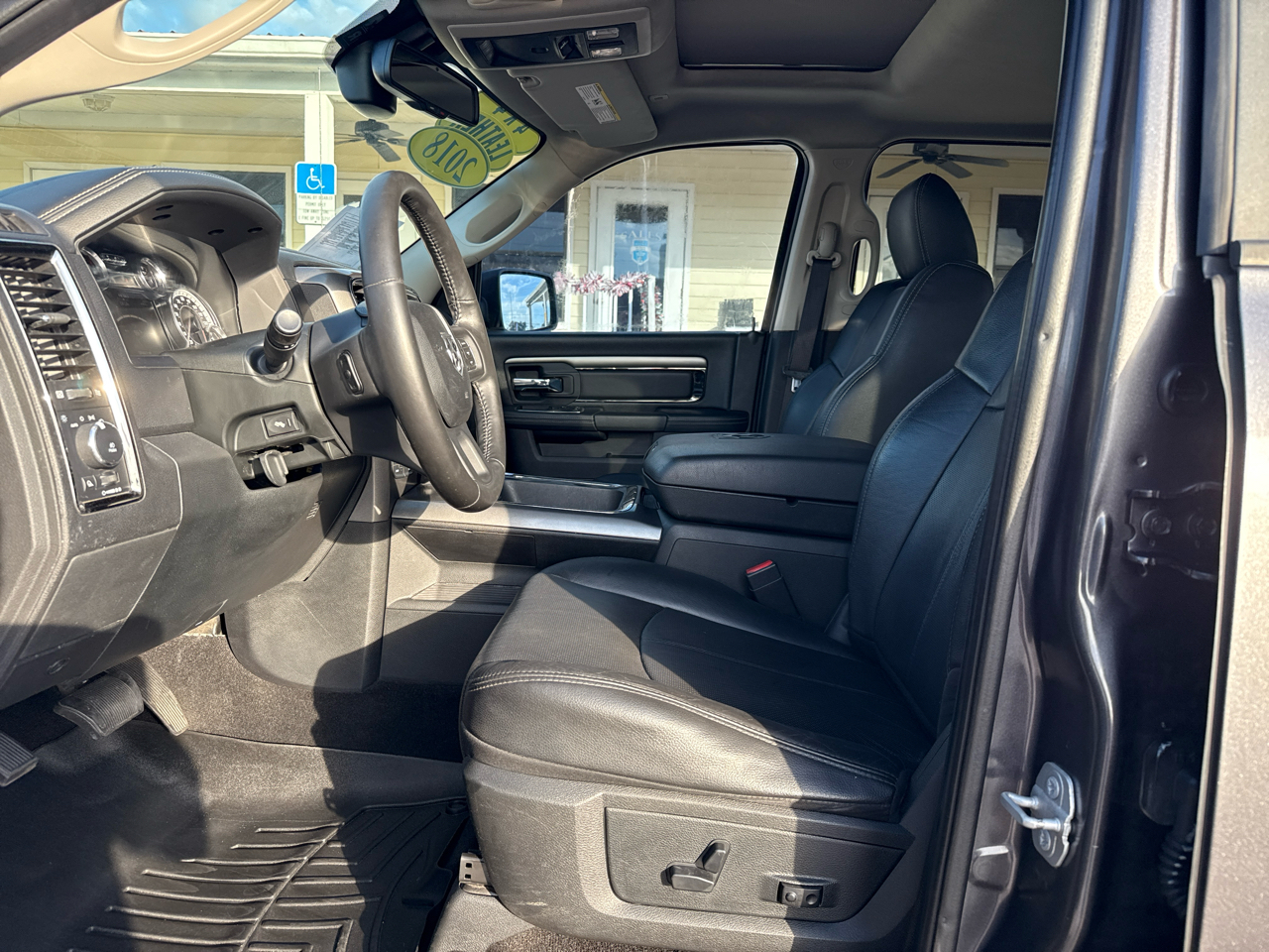 RAM 1500 Night 4x4 Crew Cab 5'7" Box *Ltd Avail* 2018