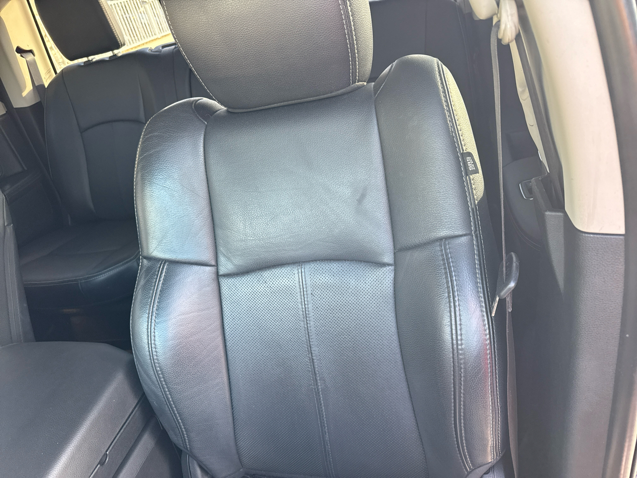 RAM 1500 Night 4x4 Crew Cab 5'7" Box *Ltd Avail* 2018