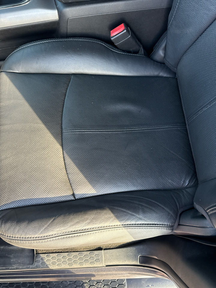 RAM 1500 Night 4x4 Crew Cab 5'7" Box *Ltd Avail* 2018