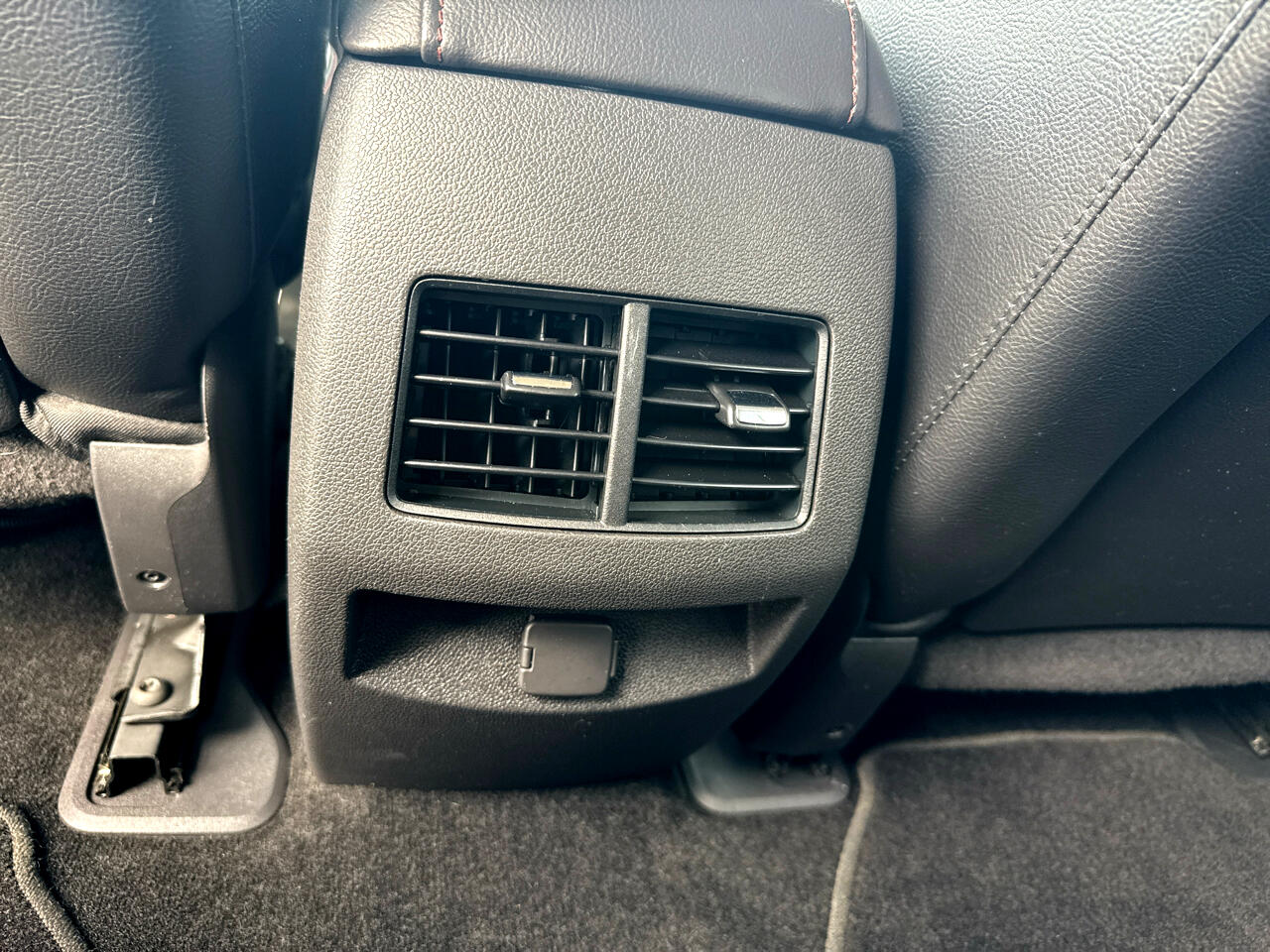 Ford Edge 4dr Limited FWD 2013