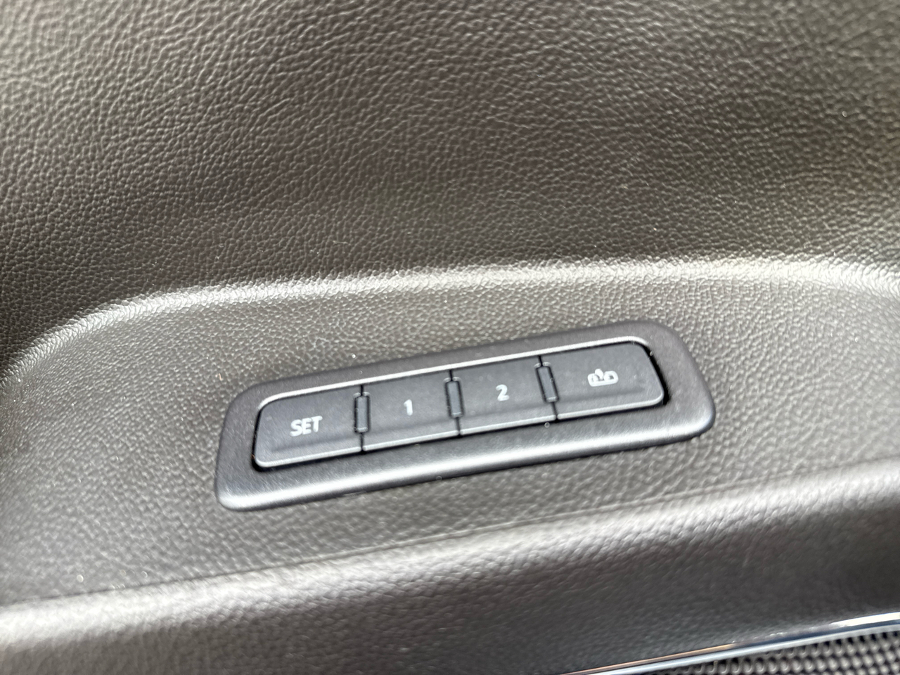 Chevrolet Tahoe 2WD 4dr LT 2019