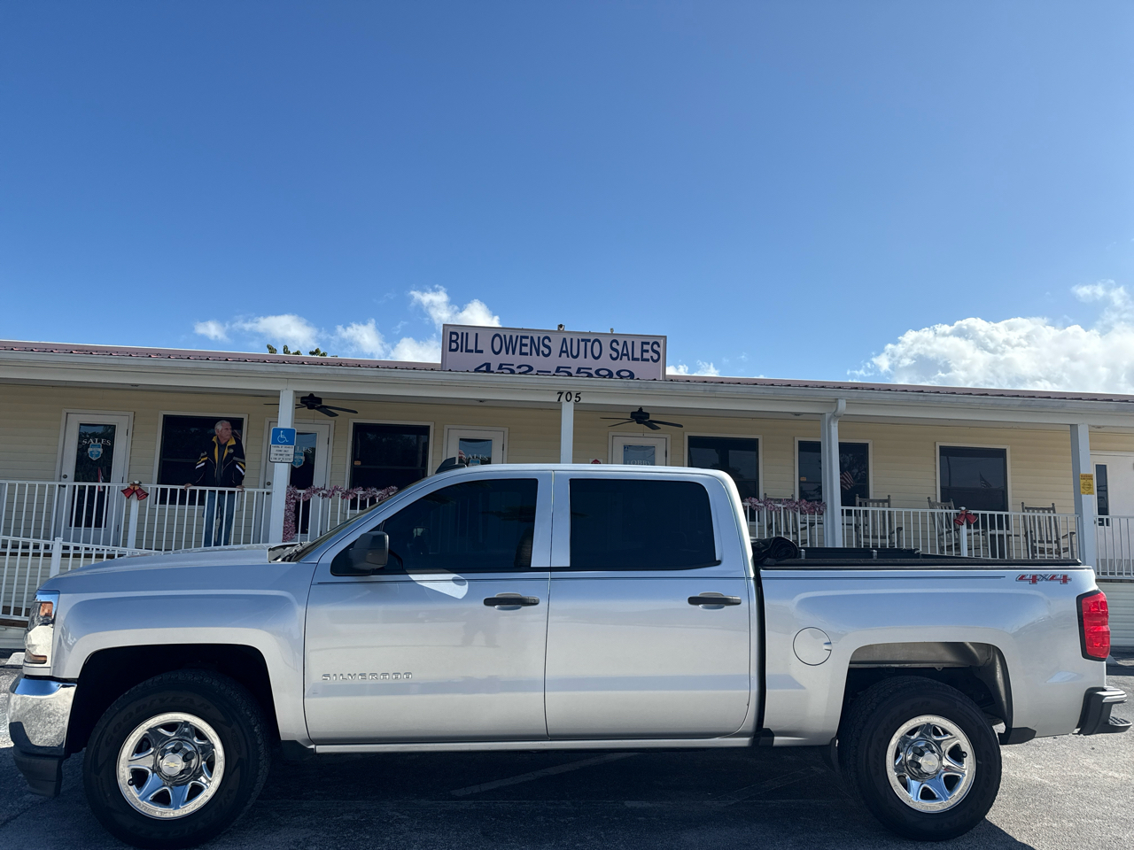 Chevrolet Silverado 1500 4WD Crew Cab 143.5" LS 2017