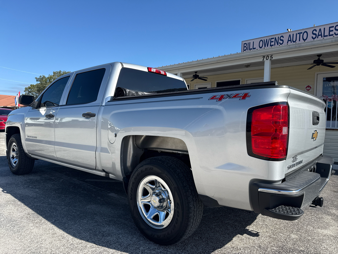 Chevrolet Silverado 1500 4WD Crew Cab 143.5" LS 2017