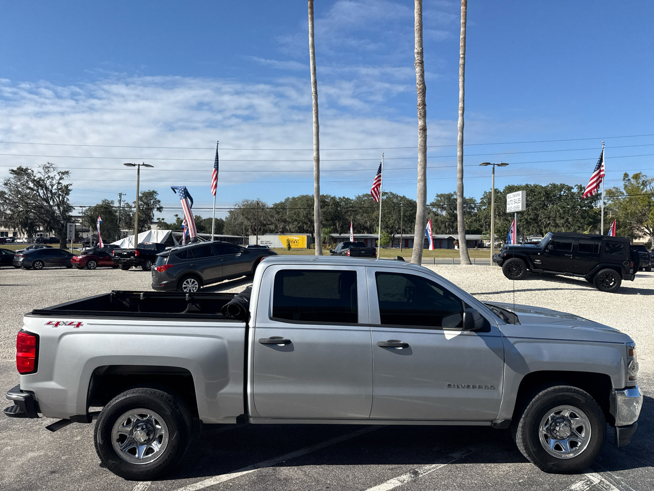 Chevrolet Silverado 1500 4WD Crew Cab 143.5" LS 2017