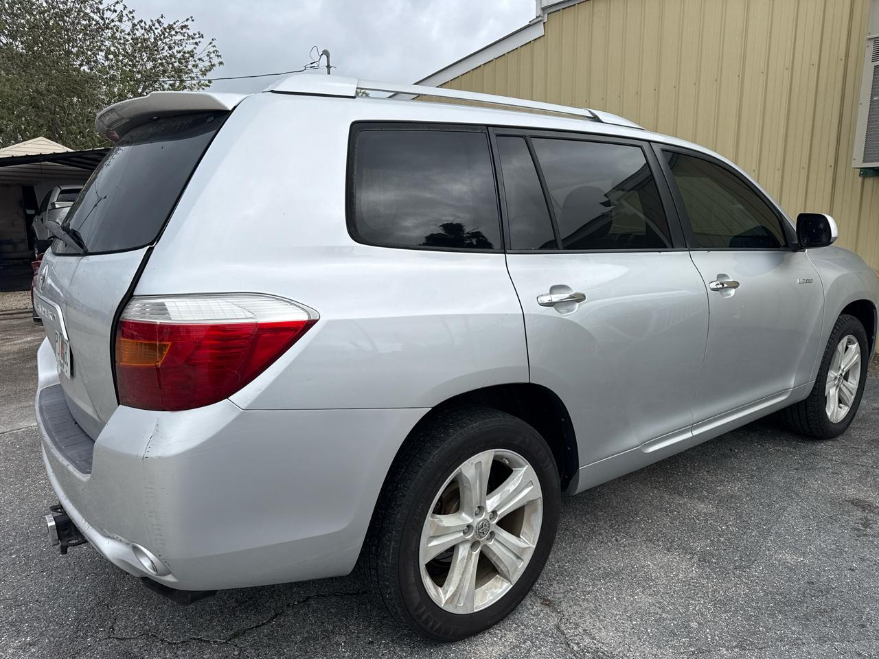 Toyota Highlander FWD 4dr V6 Limited (Natl) 2010