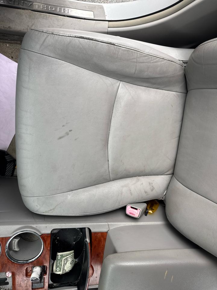 Toyota Highlander FWD 4dr V6 Limited (Natl) 2010