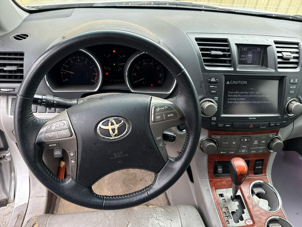 Toyota Highlander FWD 4dr V6 Limited (Natl) 2010