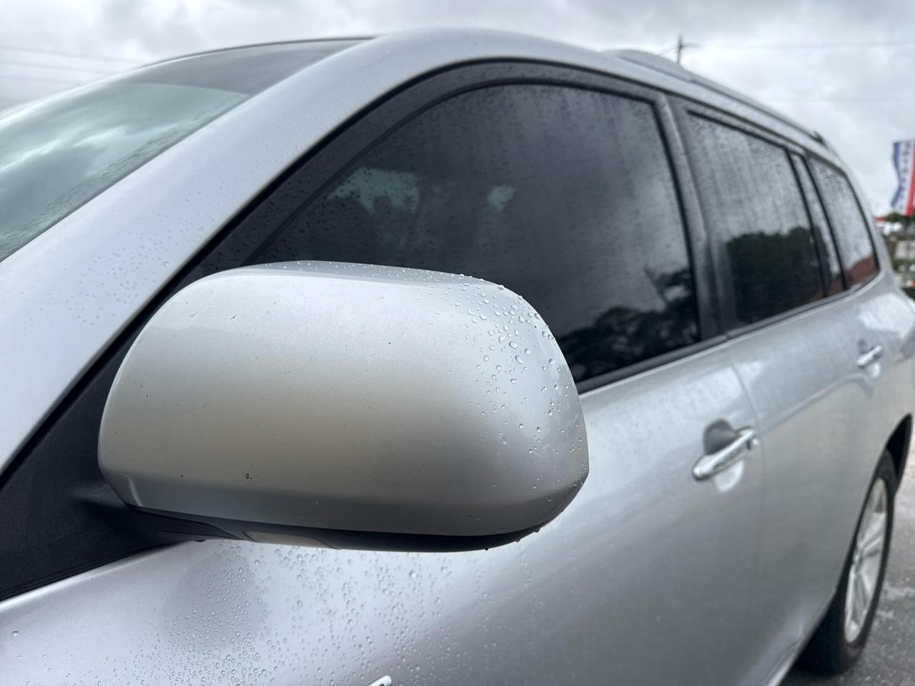 Toyota Highlander FWD 4dr V6 Limited (Natl) 2010