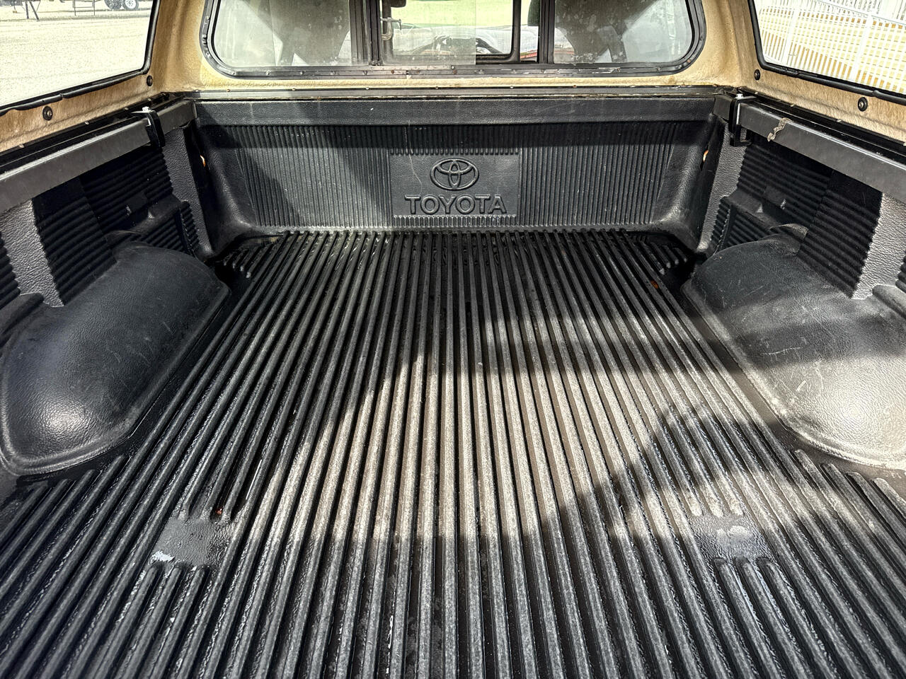 Toyota Tundra AccessCab V8 SR5 (Natl) 2003