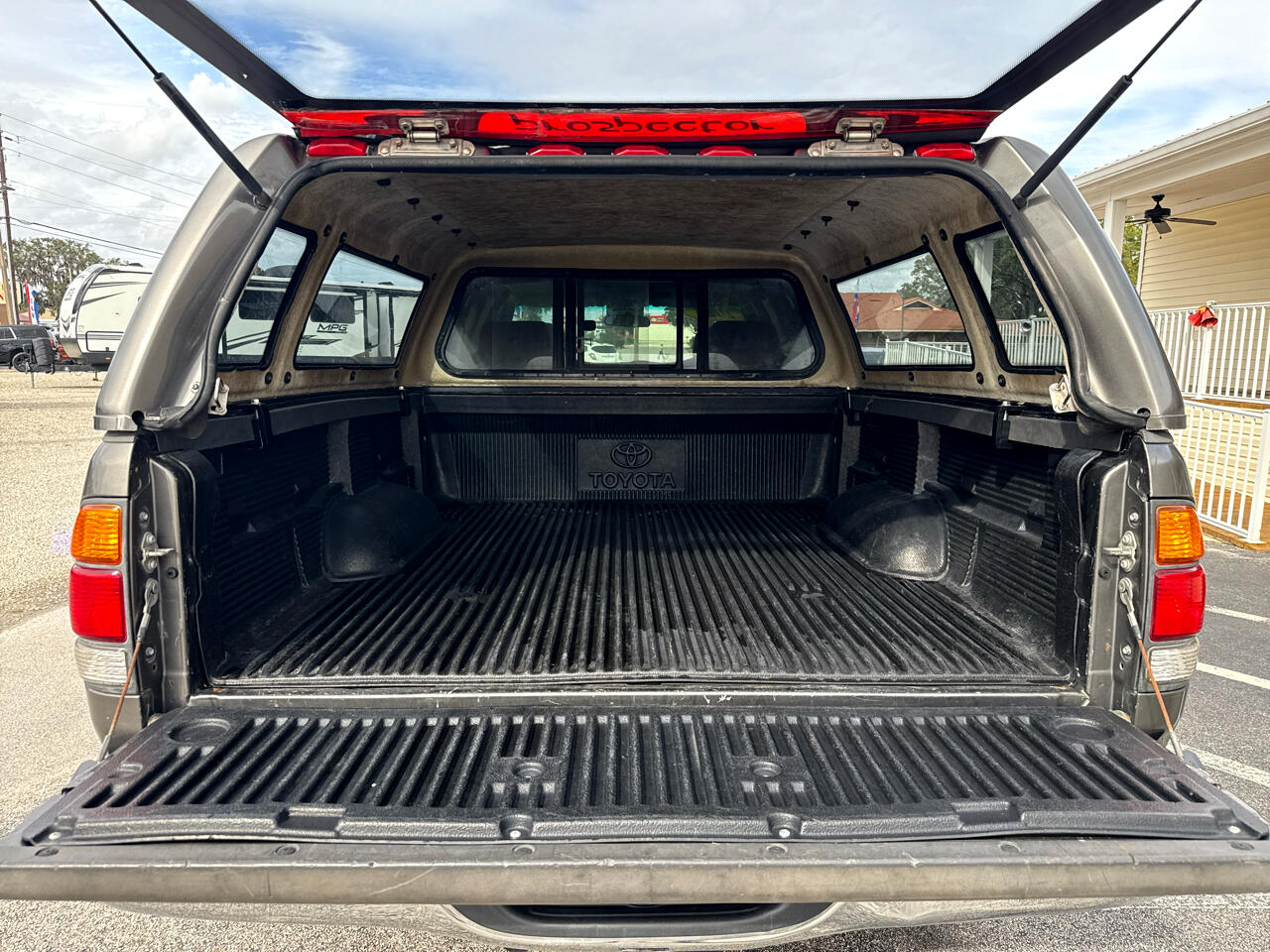 Toyota Tundra AccessCab V8 SR5 (Natl) 2003