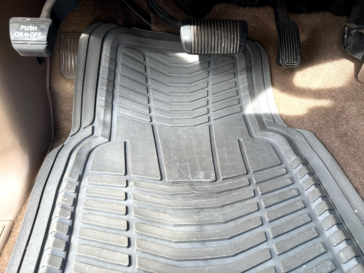 Toyota Tundra AccessCab V8 SR5 (Natl) 2003