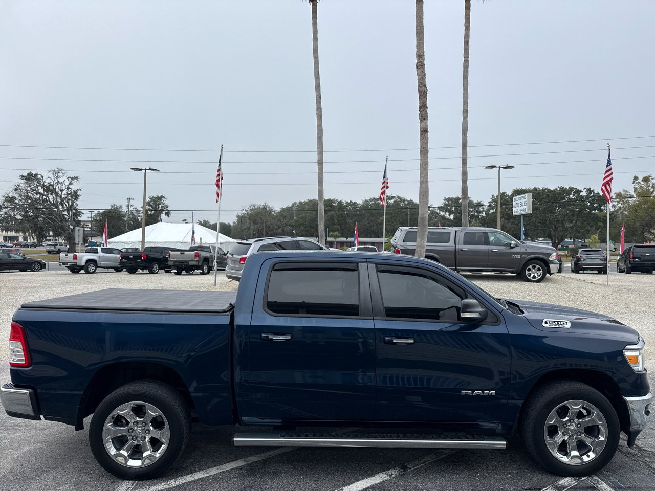 RAM 1500 Big Horn 4x4 Crew Cab 5'7" Box 2020