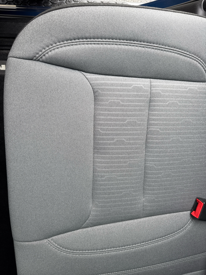 RAM 1500 Big Horn 4x4 Crew Cab 5'7" Box 2020