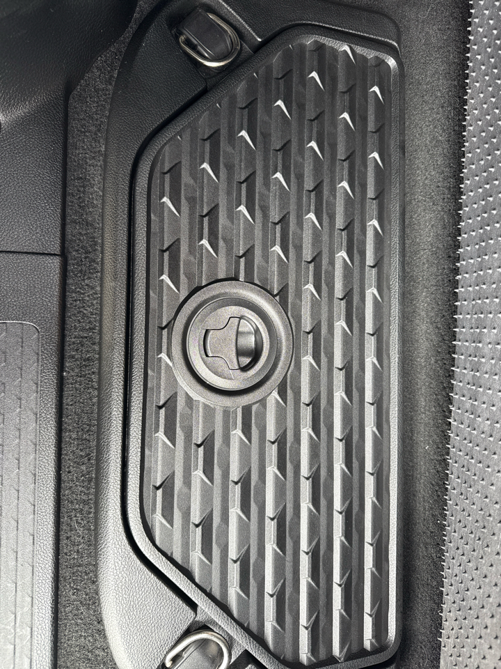 RAM 1500 Big Horn 4x4 Crew Cab 5'7" Box 2020