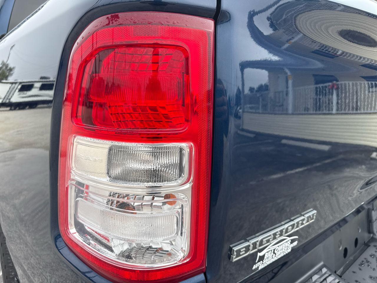 RAM 1500 Big Horn 4x4 Crew Cab 5'7" Box 2020