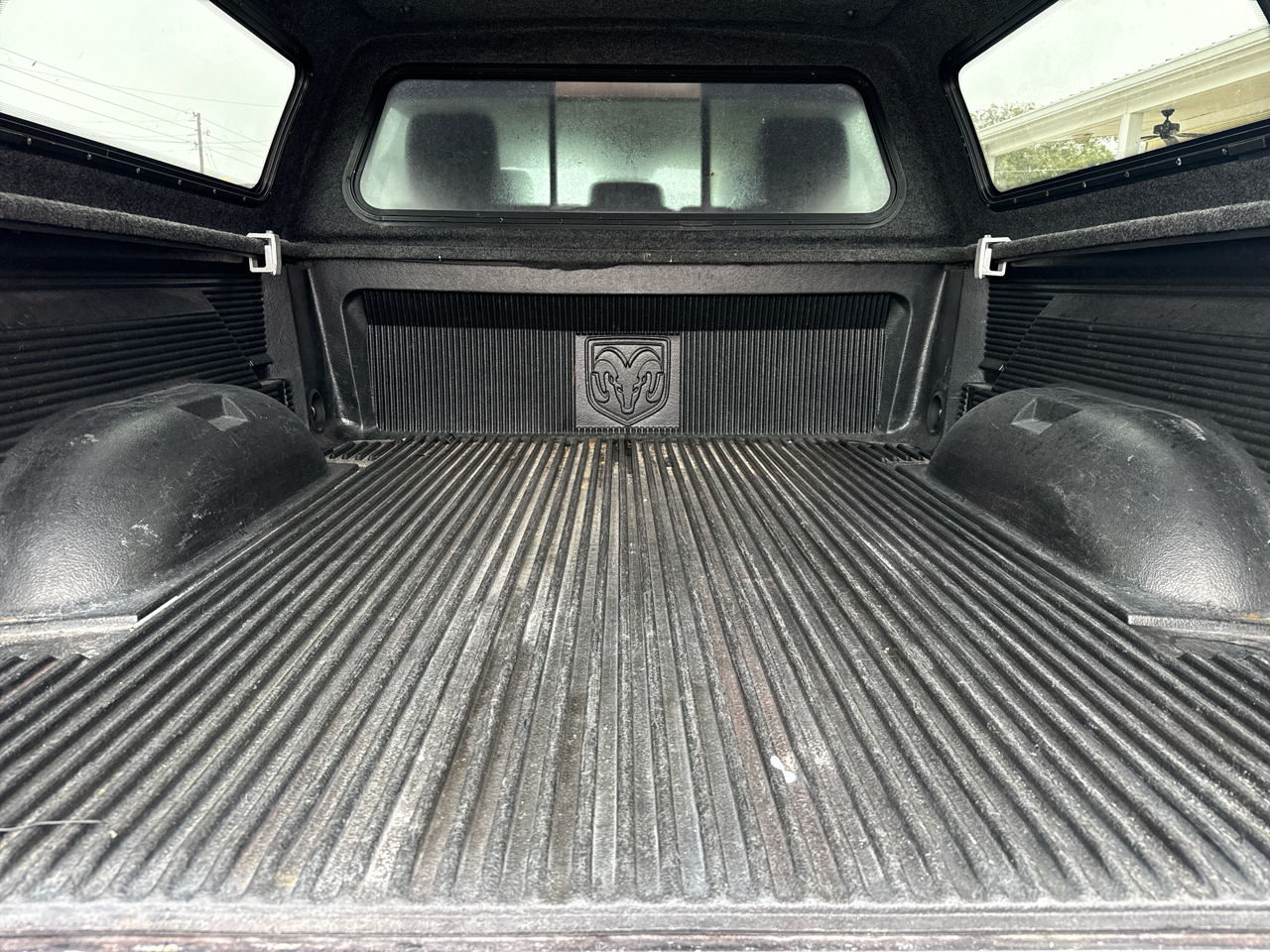 RAM 1500 2WD Crew Cab 149" Laramie 2016