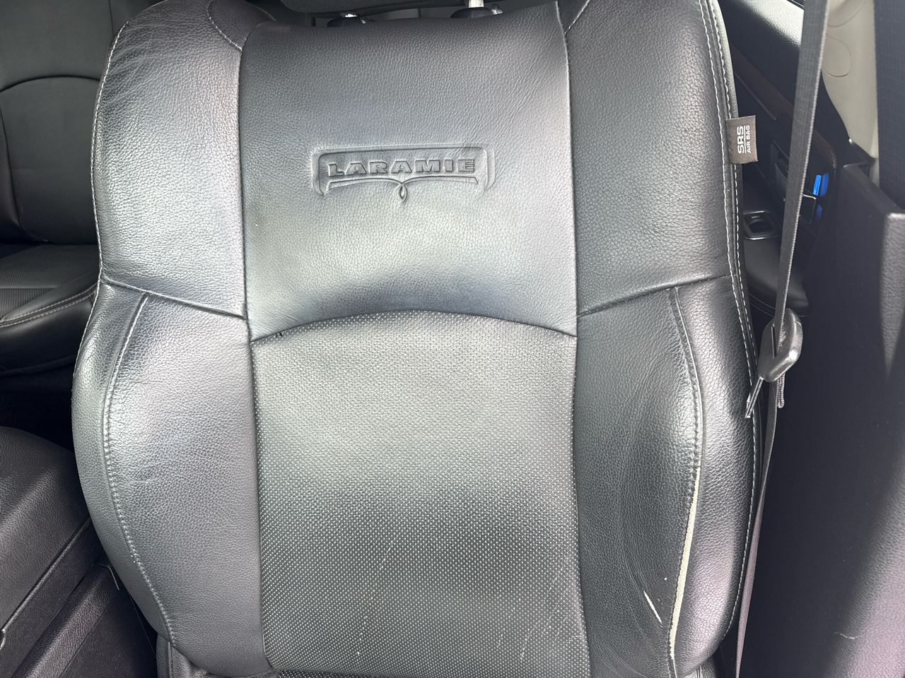 RAM 1500 2WD Crew Cab 149" Laramie 2016