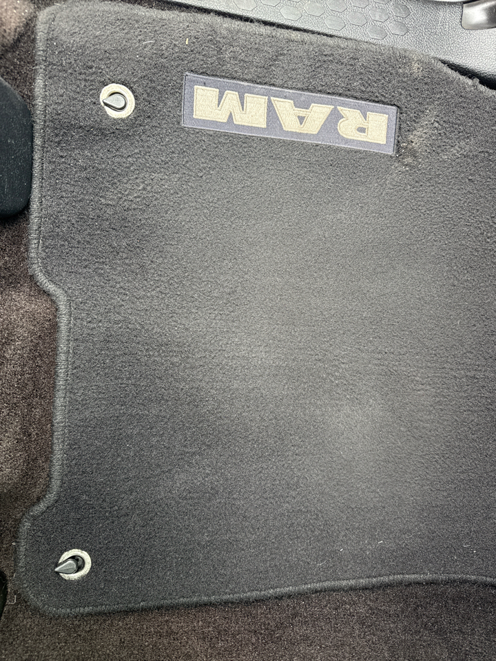 RAM 1500 2WD Crew Cab 149" Laramie 2016