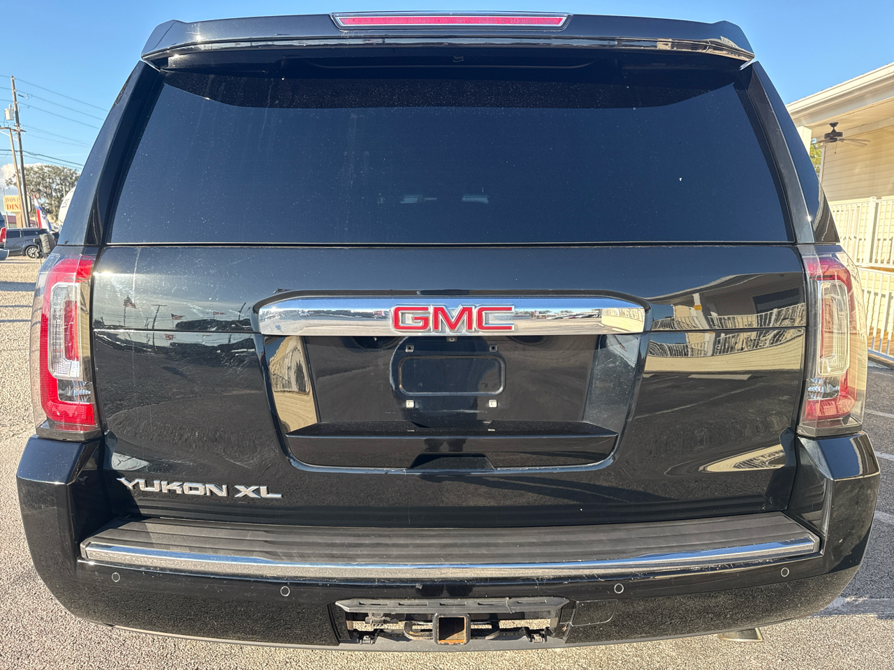GMC Yukon XL 2WD 4dr Denali 2015