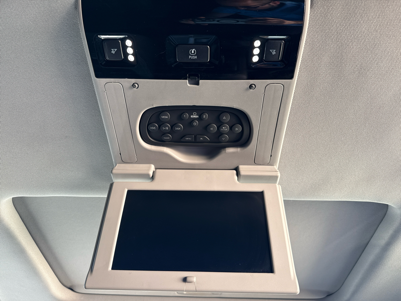 GMC Yukon XL 2WD 4dr Denali 2015