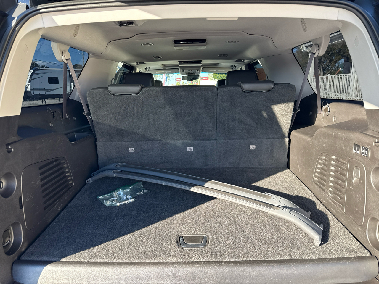 GMC Yukon XL 2WD 4dr Denali 2015