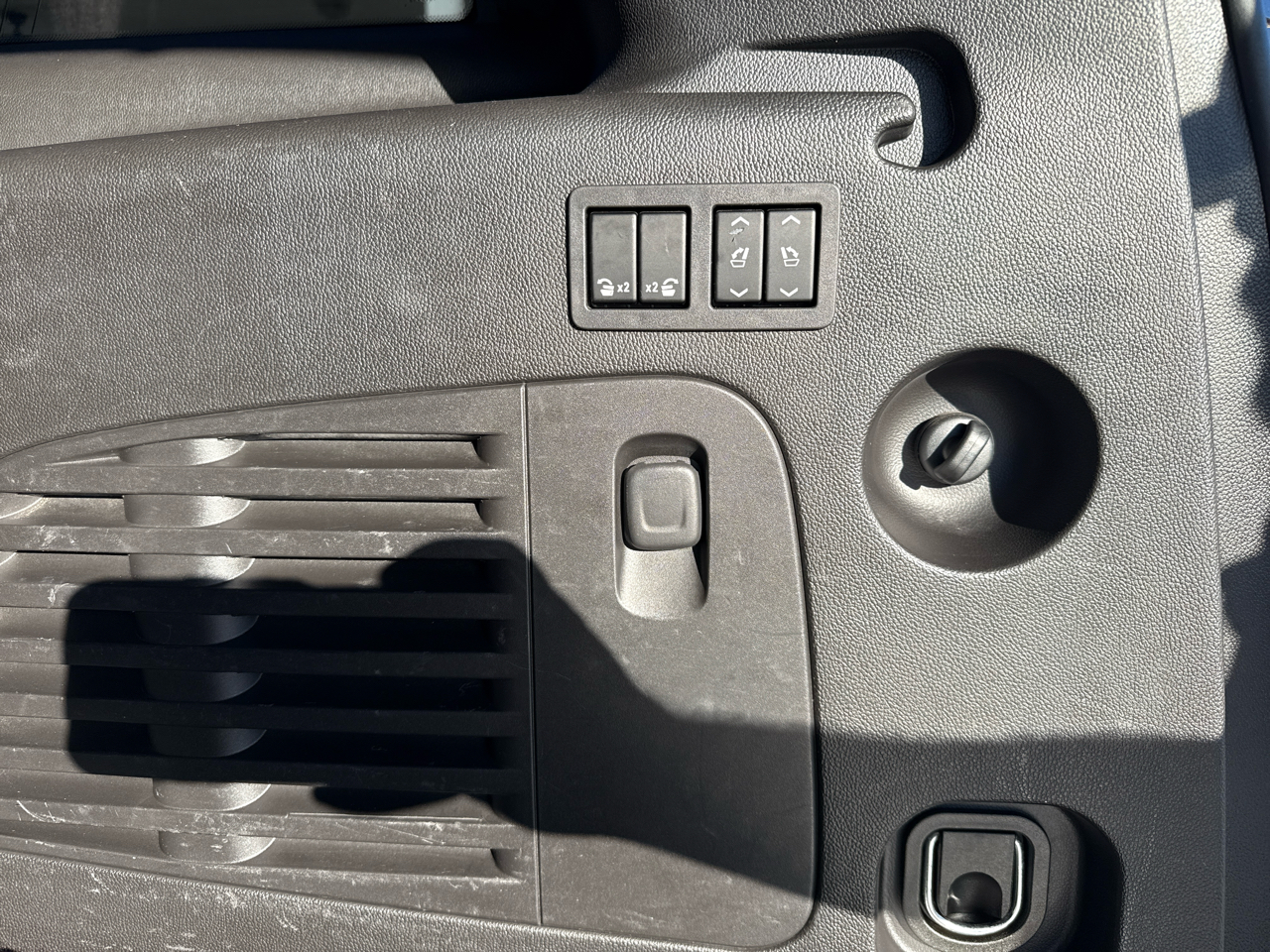 GMC Yukon XL 2WD 4dr Denali 2015