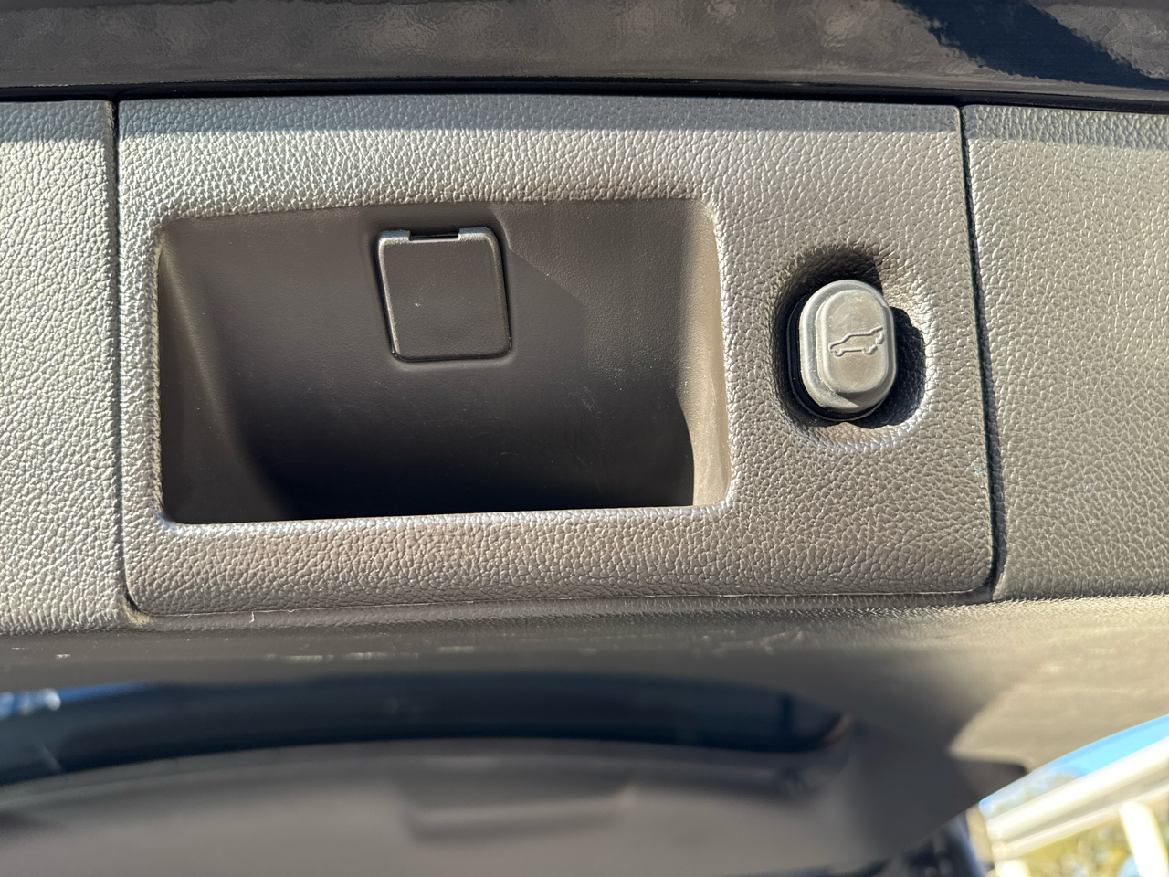 GMC Yukon XL 2WD 4dr Denali 2015