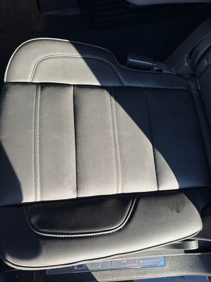 GMC Yukon XL 2WD 4dr Denali 2015