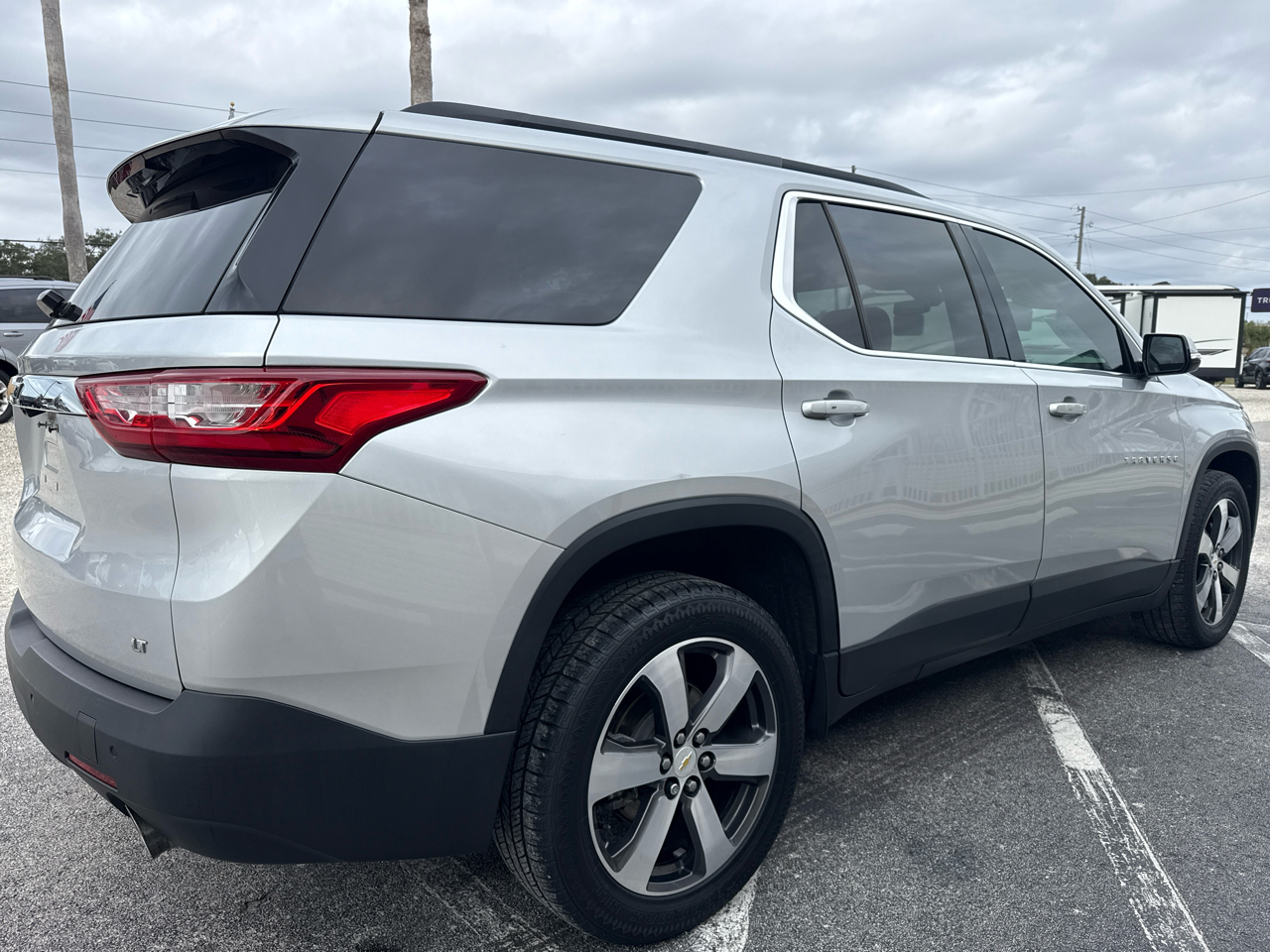 Chevrolet Traverse FWD 4dr LT Leather w/3LT 2019