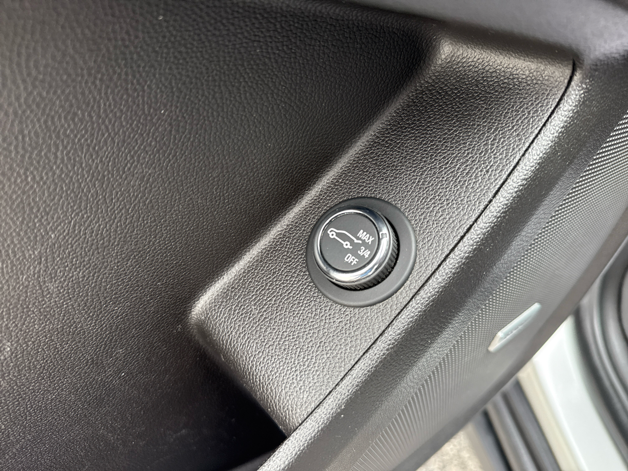 Chevrolet Traverse FWD 4dr LT Leather w/3LT 2019