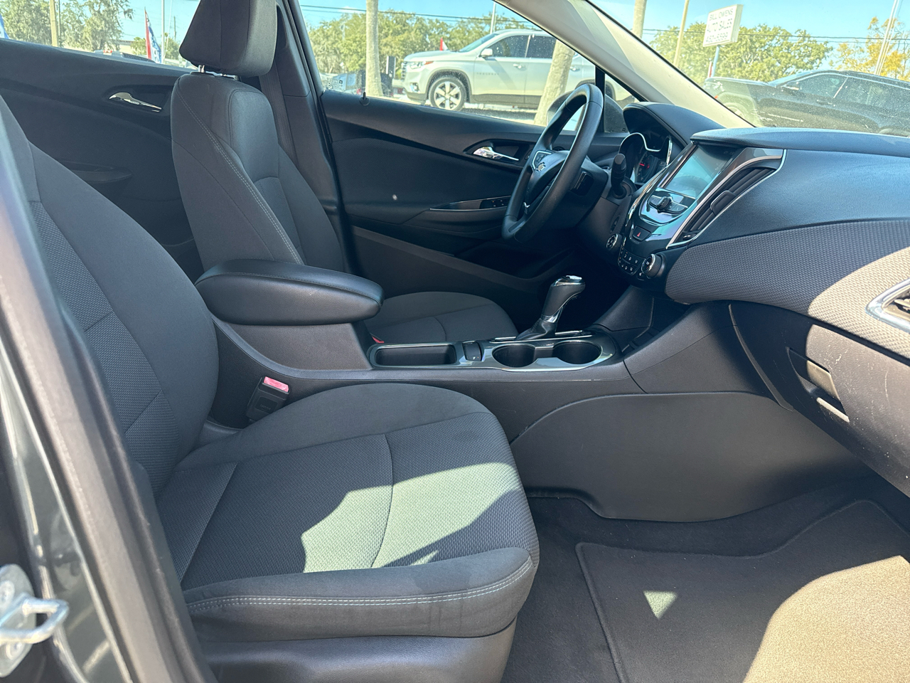 Chevrolet Cruze 4dr Sdn 1.4L LT w/1SD 2018