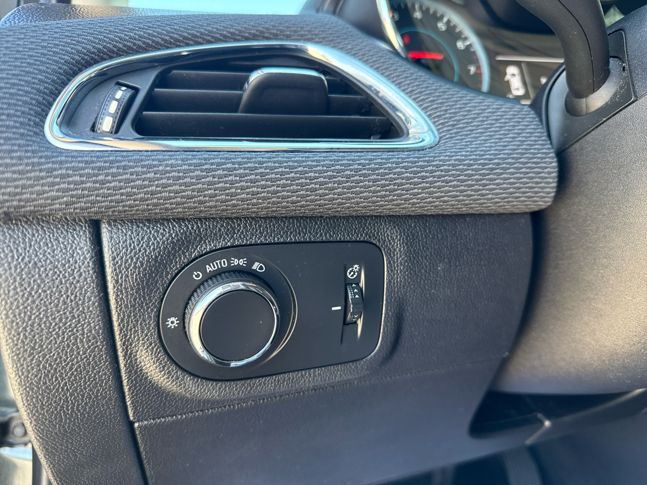 Chevrolet Cruze 4dr Sdn 1.4L LT w/1SD 2018