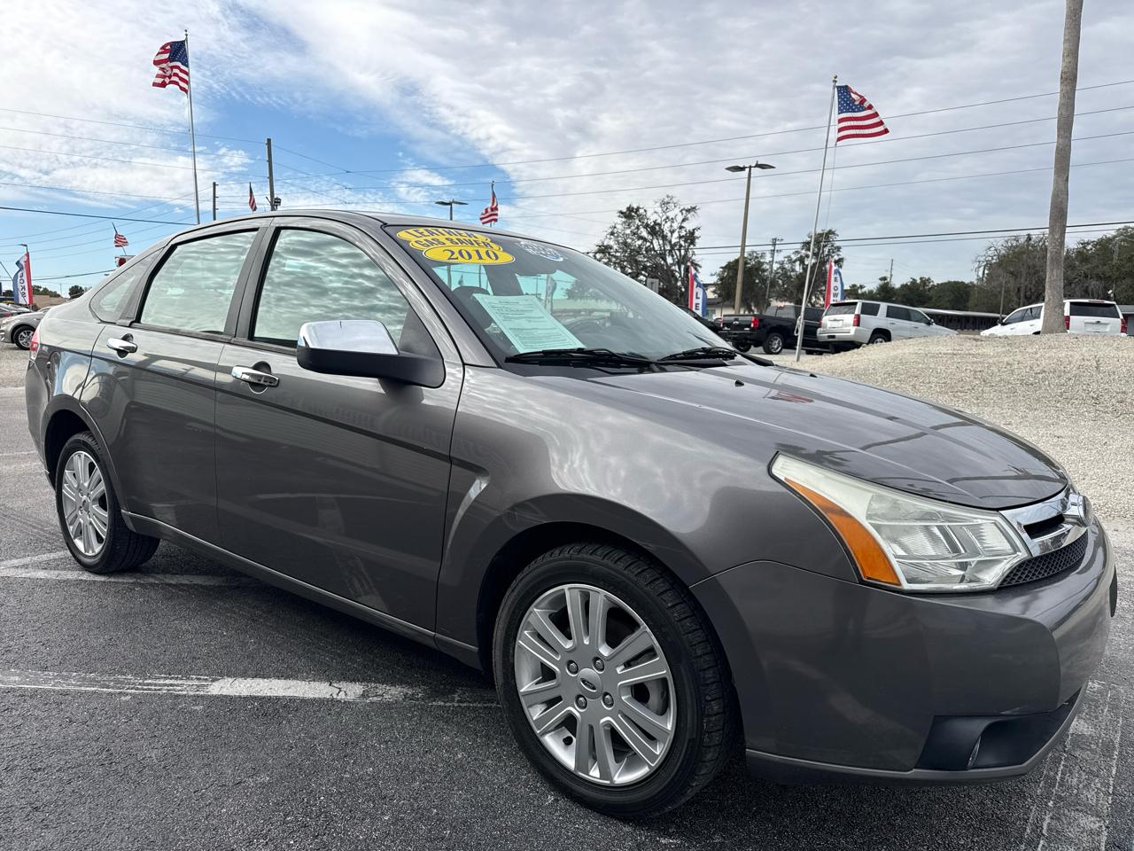 Ford Focus 4dr Sdn SEL 2010