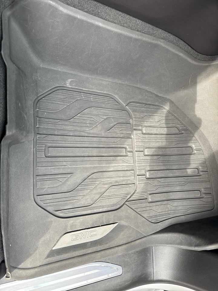 GMC Sierra 1500 Limited 4WD Crew Cab 147" Elevation w/3SB 2022