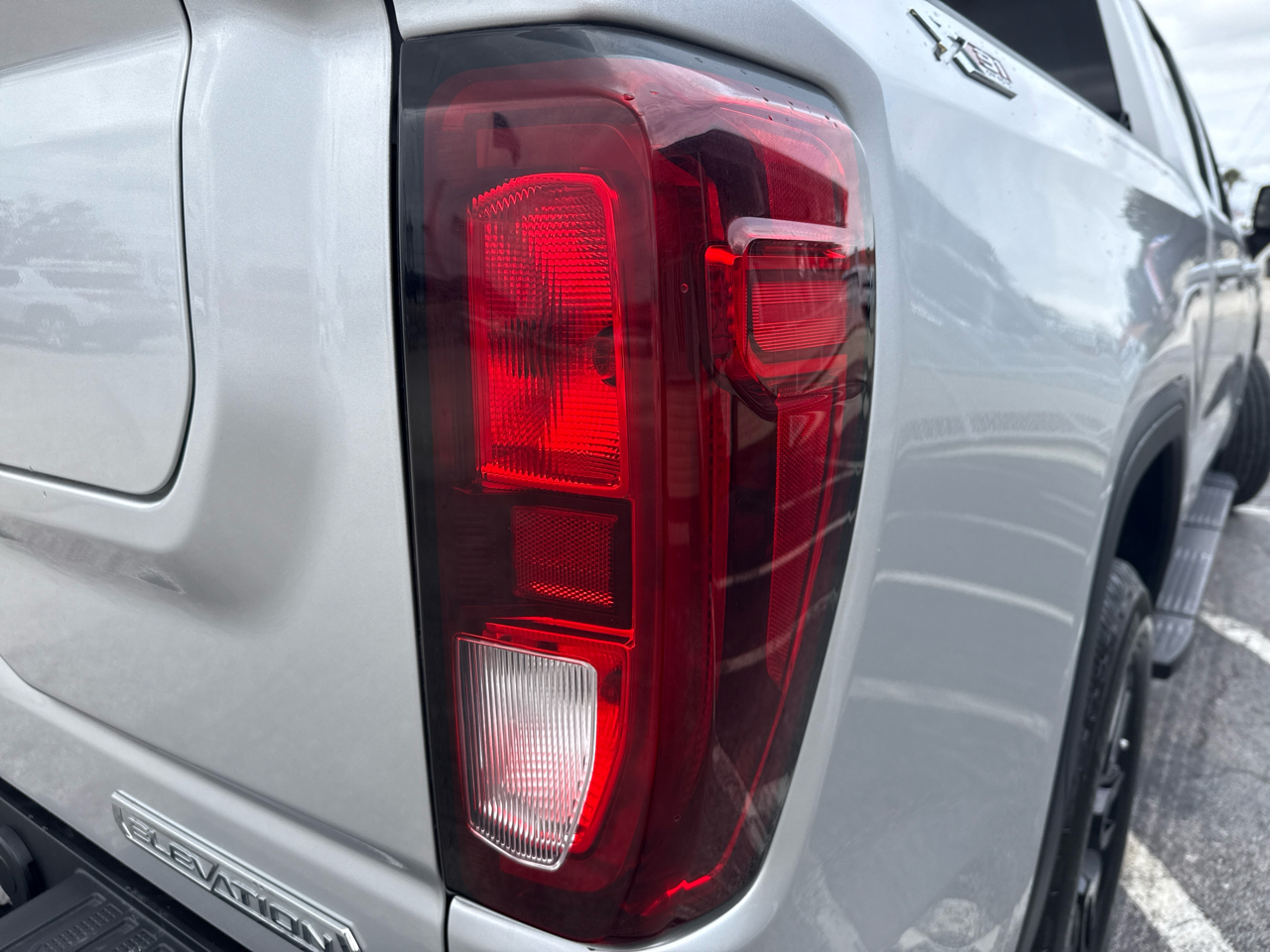 GMC Sierra 1500 Limited 4WD Crew Cab 147" Elevation w/3SB 2022