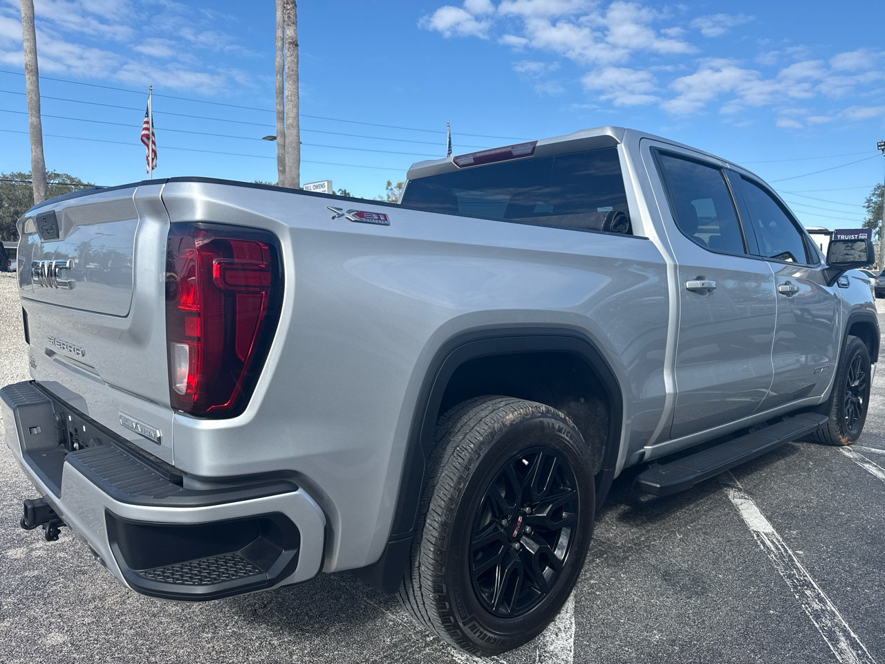 GMC Sierra 1500 Limited 4WD Crew Cab 147" Elevation w/3SB 2022