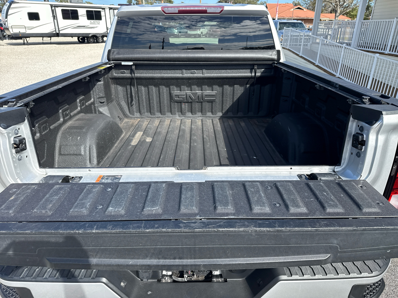 GMC Sierra 1500 Limited 4WD Crew Cab 147" Elevation w/3SB 2022