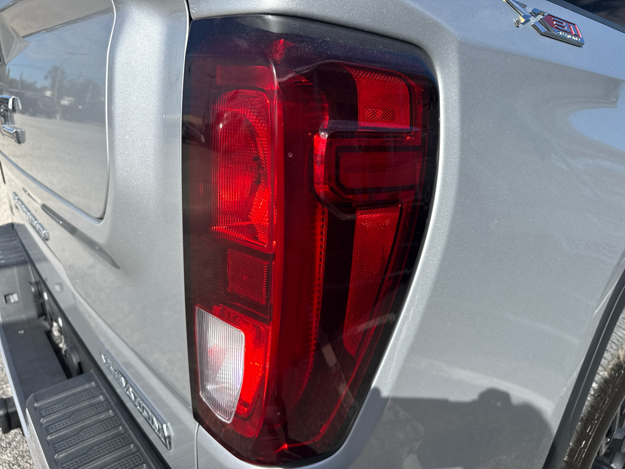 GMC Sierra 1500 Limited 4WD Crew Cab 147" Elevation w/3SB 2022